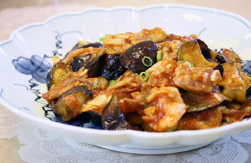 今日のキムチ料理レシピ：茄子とキムチのケチャップ炒め