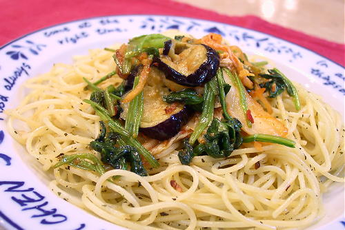 茄子とほうれん草とキムチパスタレシピ