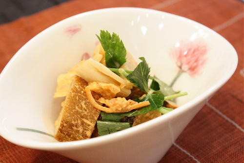 今日のキムチ料理レシピ：さつま揚げとキムチのマヨ醤油和え