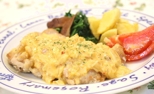 今日のキムチ料理レシピ：チキンのキムチクリームソースがけ