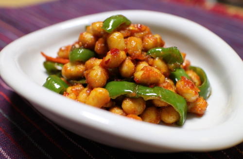 今日のキムチ料理レシピ：揚げ大豆のピリ辛和え