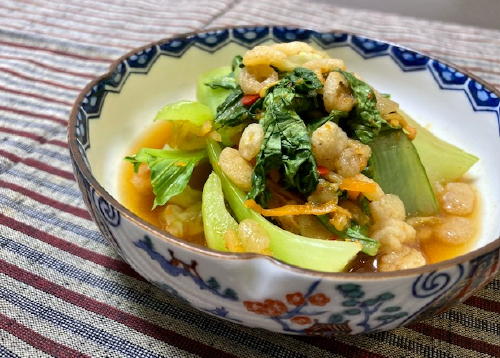 今日のキムチ料理レシピ：青梗菜と揚げ玉とキムチのさっと煮
