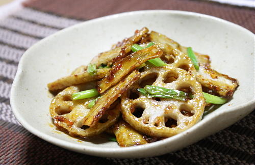 今日のキムチ料理レシピ：揚げ根菜のピリ辛和え