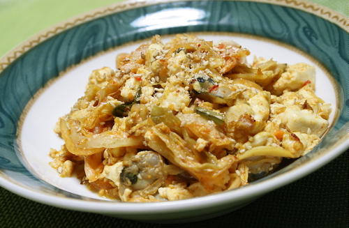 今日のキムチ料理レシピ：あさりと豆腐のキムチ炒め