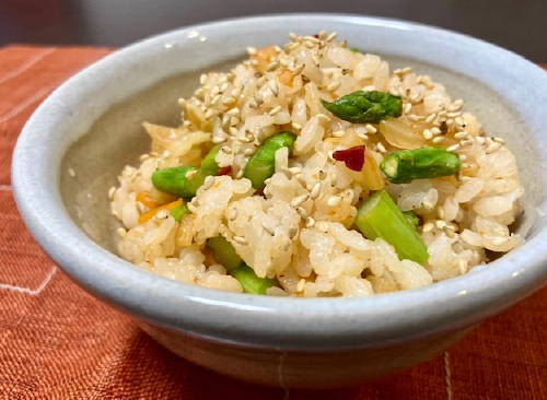 今日のキムチ料理レシピ：アスパラキムチご飯