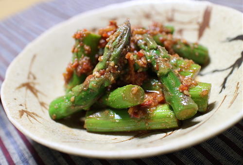 アスパラのピリ辛胡麻和えレシピ