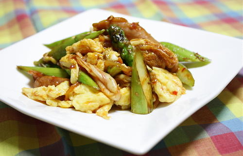 今日のキムチ料理レシピ：アスパラとキムチの卵炒め