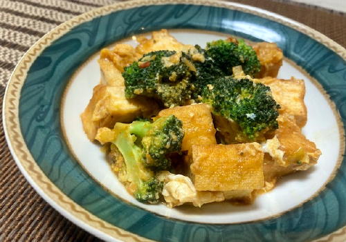 今日のキムチ料理レシピ：厚揚げとブロッコリーのピリ辛炒め