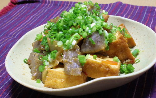 今日のキムチ料理レシピ：厚揚げとこんにゃくとキムチの味噌炒め