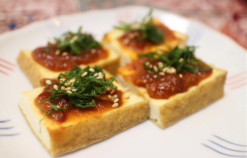 今日のキムチ料理レシピ：厚揚げのピリ辛味噌焼き