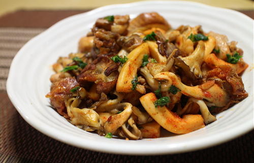 フランスパン入り鶏肉と大根キムチの炒め物レシピ