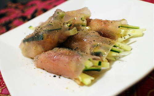 今日のキムチ料理レシピ：ズッキーニとキムチの生ハム巻き