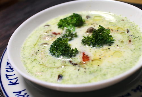 今日のキムチレシピ： ブロッコリーのキムチミルクスープ