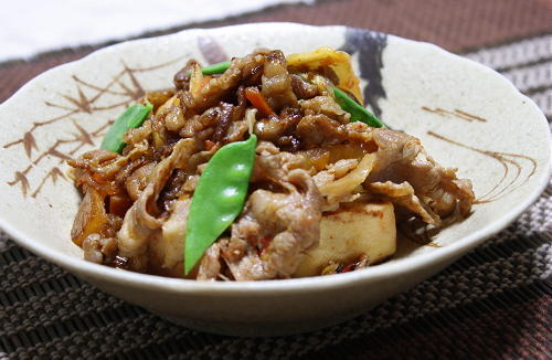 今日のキムチ料理レシピ：豚肉と高野豆腐のキムチ炒め煮