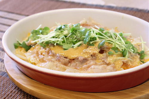 今日のキムチ料理レシピ：豚肉とキムチのレンジ蒸し