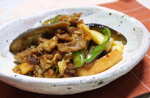 今日のキムチ料理レシピ：生姜風味の茄子と豚肉のキムチ焼き