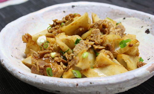 今日のキムチ料理レシピ：豚肉とレンコンのピリ辛炒め