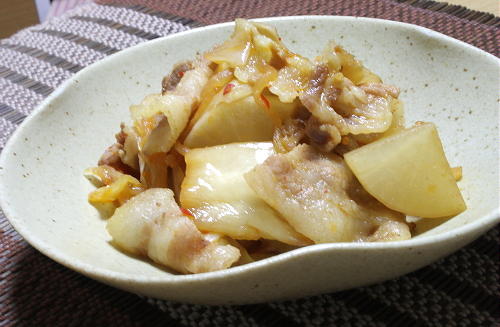 今日のキムチ料理レシピ：豚バラ大根のキムチ煮
