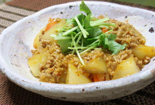 今日のキムチ料理レシピ：大根のピリ辛ひき肉味噌煮