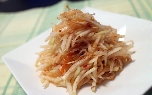 今日のキムチ料理レシピ：大根の梅キムチ和え