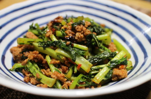 今日のキムチ料理レシピ：大根の葉のピリ辛ひき肉炒め