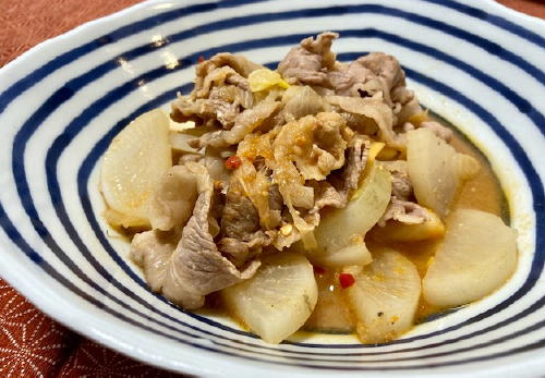 今日のキムチ料理レシピ：牛肉と大根のキムチみそ煮