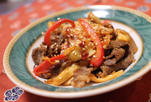 今日のキムチ料理レシピ：牛肉とエリンギのキムチ炒め