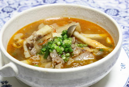 今日のキムチ料理レシピ：牛肉とキムチのスープ