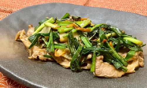 今日のキムチ料理レシピ：牛肉とにらのキムチ炒め