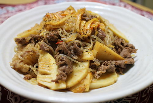 今日のキムチレシピ：牛肉とたけのこのキムチ炒め煮