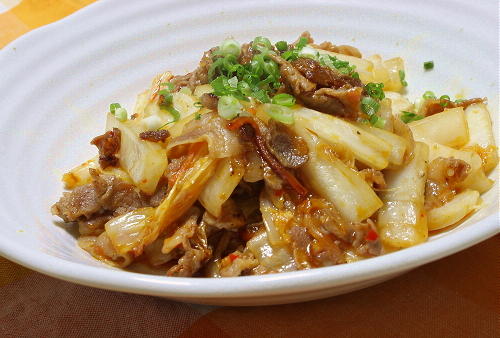 今日のキムチ料理レシピ：白菜と豚肉のピリ辛炒め