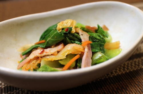 今日のキムチ料理レシピ：チンゲン菜のキムチ蒸し