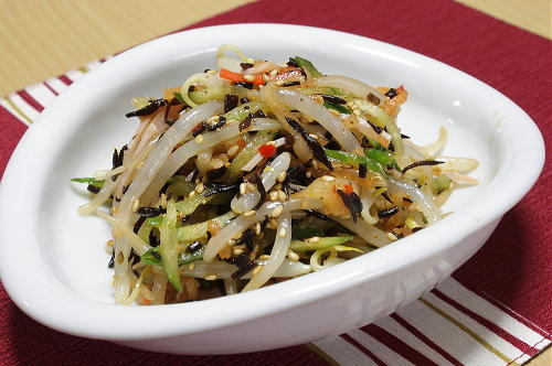 今日のキムチ料理レシピ：ひじきとキムチのサラダ