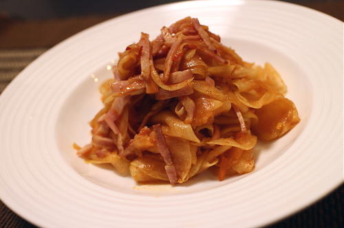 今日のキムチ料理レシピ：大根とベーコンのピリ辛和え