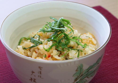 今日のキムチ料理レシピ：干しエビとしらすのキムチ混ぜご飯