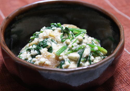 今日のキムチ料理レシピ：ほうれん草とキムチの白和え