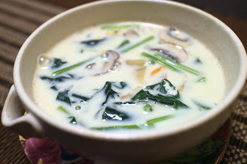 今日のキムチ料理レシピ：ほうれん草の豆乳キムチスープ