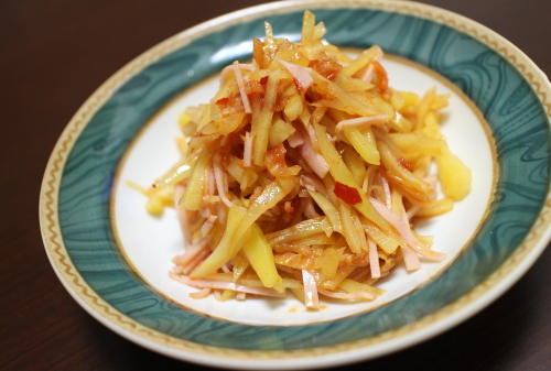 今日のキムチレシピ：ジャガイモとハムとキムチの中華サラダ