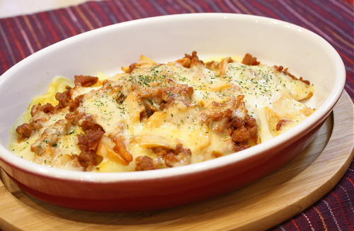 今日のキムチ料理レシピ：ジャガイモとキムチひき肉のチーズ焼き