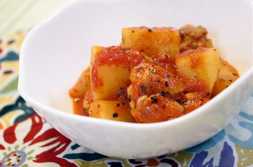 今日のキムチ料理レシピ：ジャガイモと鶏肉のキムチトマト煮