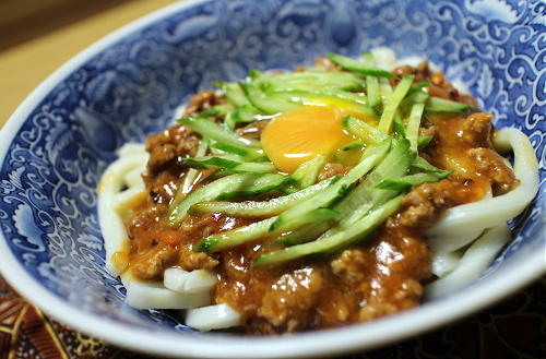 今日のキムチ料理レシピ：ピリ辛ひき肉うどん