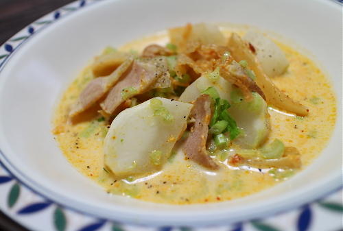 今日のキムチ料理レシピ：カブとキムチのミルクスープ