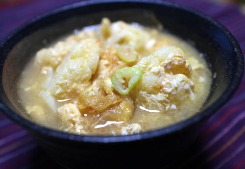 今日のキムチ料理レシピ：カリフラワーとキムチのかき卵汁