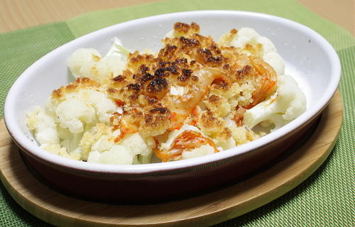 今日のキムチ料理レシピ：カリフラワーとキムチのパン粉焼き