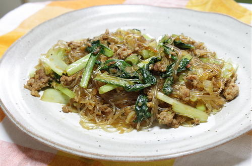 今日のキムチ料理レシピ：小松菜のピリ辛春雨