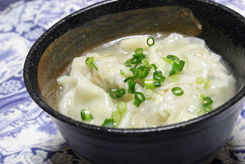 今日のキムチ料理レシピ： 小松菜キムチワンタン