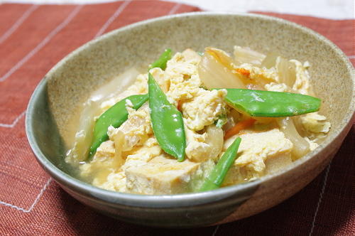 今日のキムチ料理レシピ：高野豆腐とキムチの卵とじ