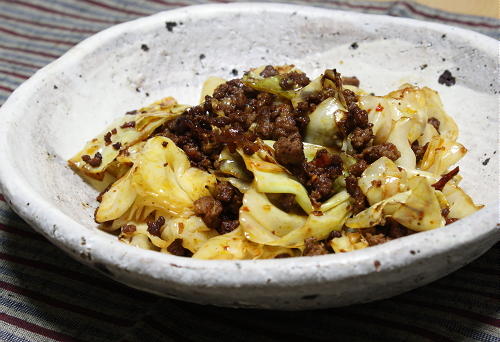 今日のキムチ料理レシピ：キャベツのピリ辛ひき肉炒め