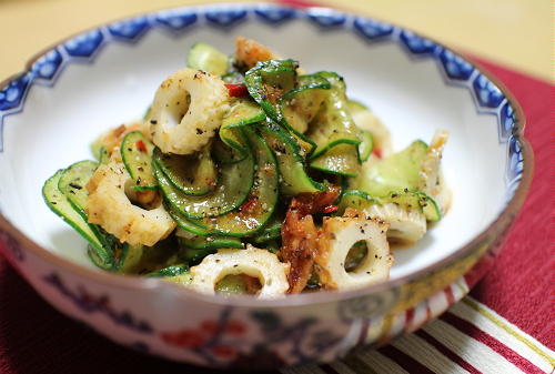 今日のキムチ料理レシピ：胡瓜とちくわのピリ辛胡麻和え