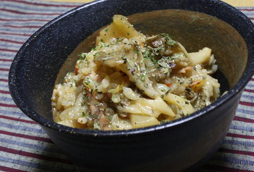 今日のキムチ料理レシピ：まいたけとキムチのリゾット